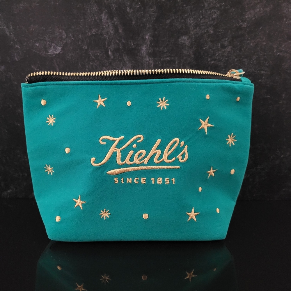 Kiehl's Limited Edition Green Makeup Bag.